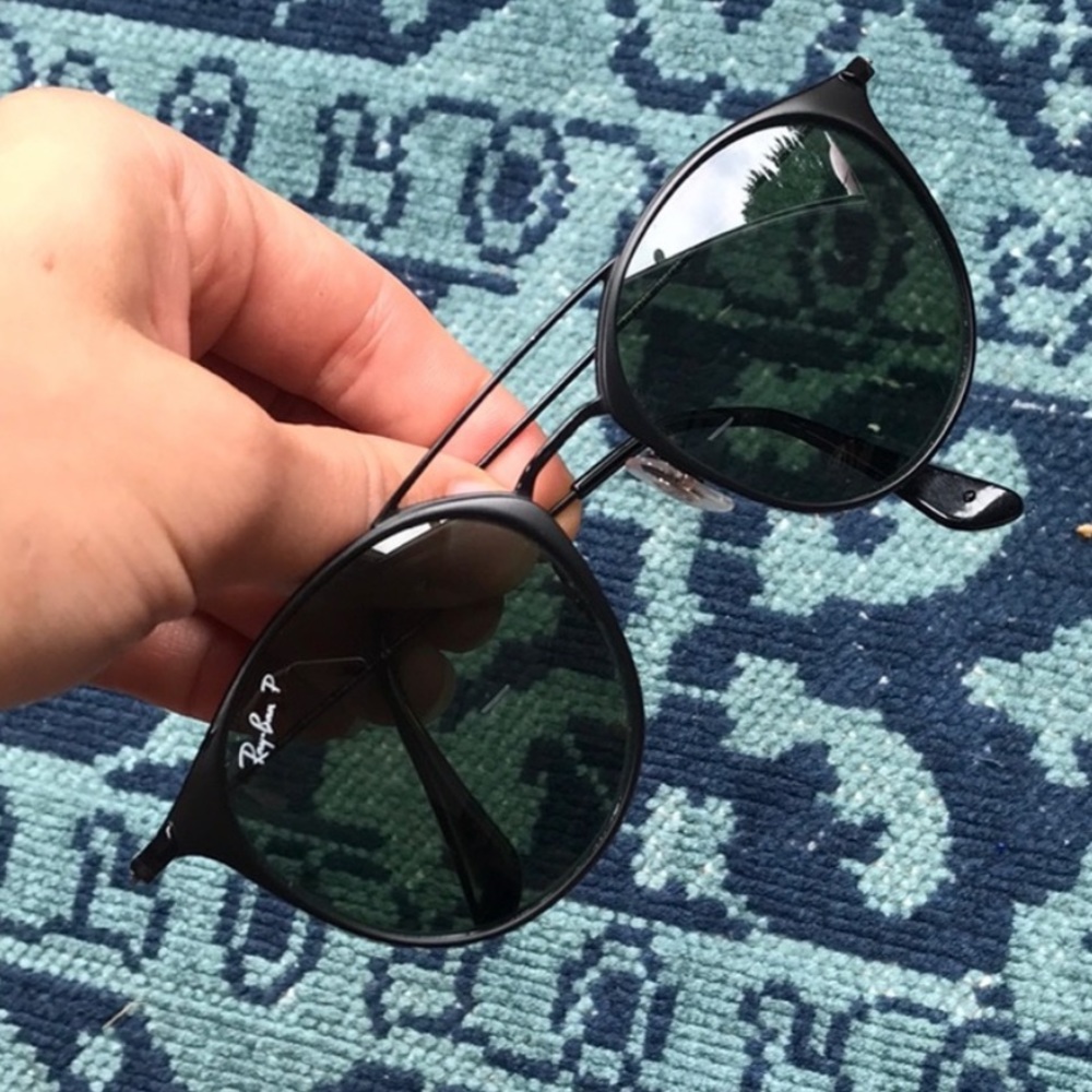 Ray Ban Polarized sunglasses - Picture 2 of 3